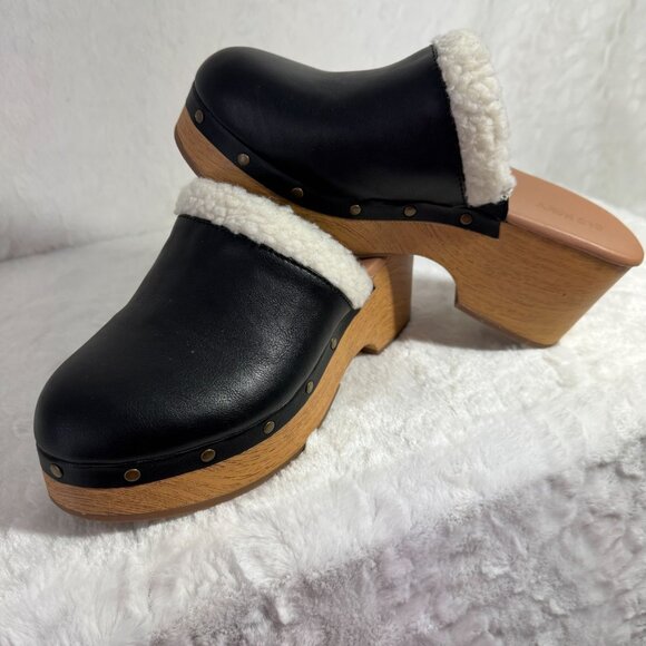 OLD NAVY Faux-Leather Sherpa-Lined Clogs Color: Blackjack Mules SZ 7 - Picture 9 of 9